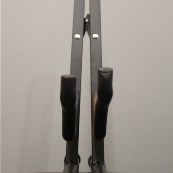 H&W Guitar Stand - Picture 5 of 5